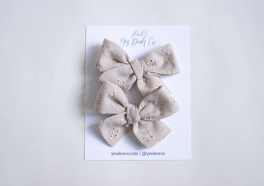 Wheat Eyelet | Pigtail Bows