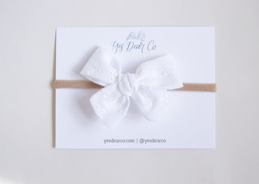 White Eyelet | Small Pinwheel