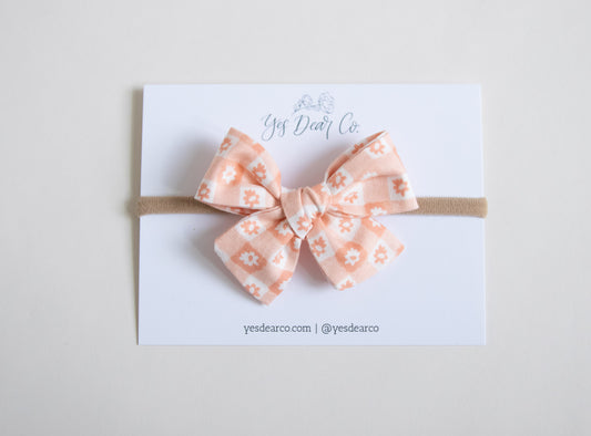 Peach Flowers Gingham | Small Pinwheel
